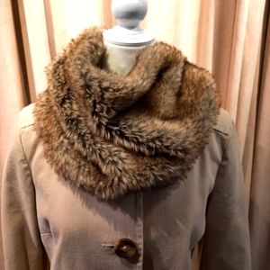 Abercrombie & Fitch neck buff